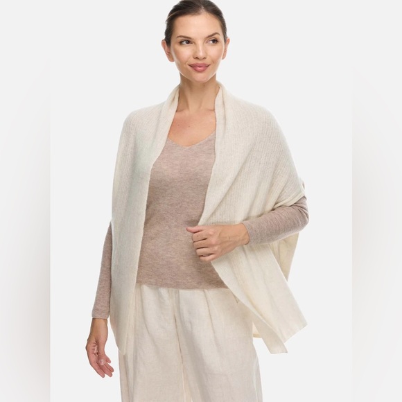 Beige Effortless Vest - Picture 5 of 7